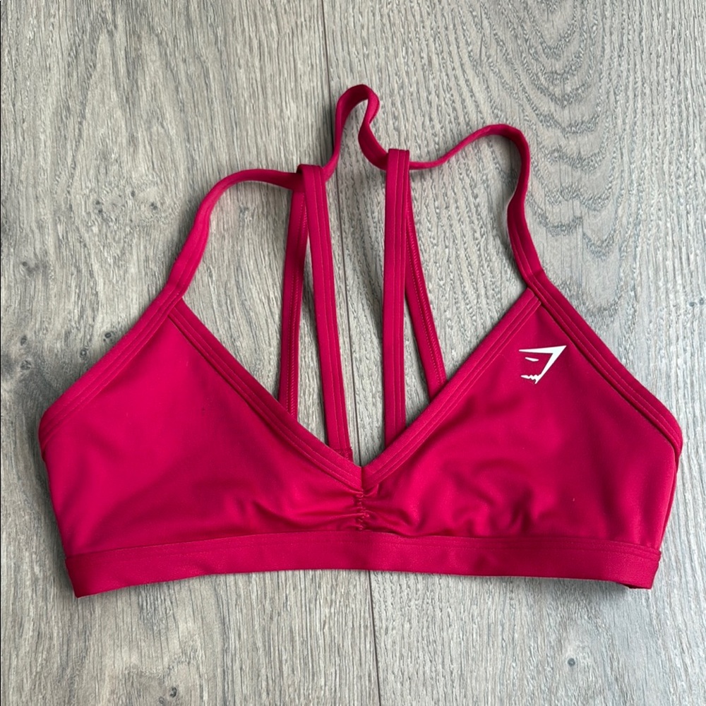 Women's Fushia Strappy Sports Bra